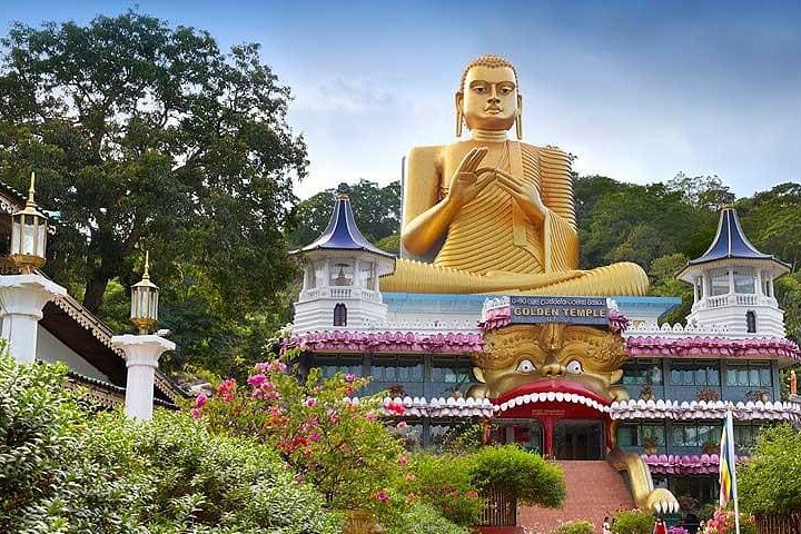 SriLanka Private 5Days Tour friendly Chauffeur & Vehicle with & without Hotel HB - Photo 1 of 14